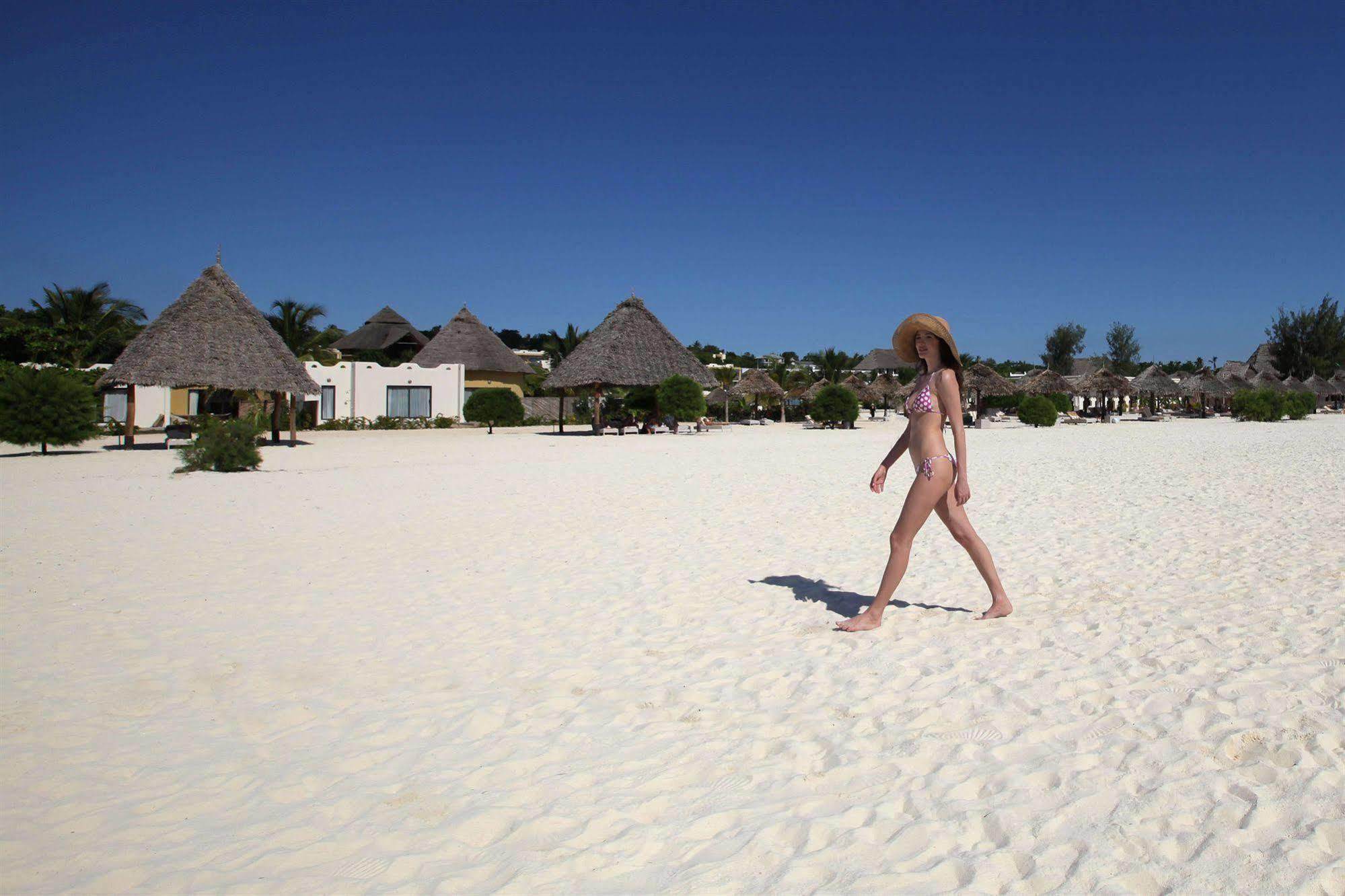 Gold Zanzibar Beach House & Spa Kendwa Eksteriør billede