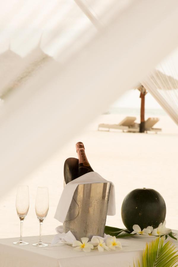 Gold Zanzibar Beach House & Spa Kendwa Eksteriør billede